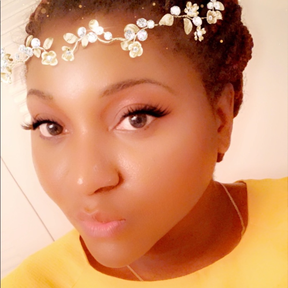 Meet your Posher, Danielle